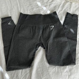 GYMSHARK LEGGINGS SIZE S